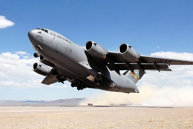 Máy bay vận tải chiến lược C-17 Mỹ